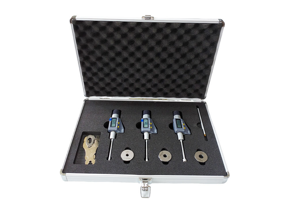 Electronic Digital Three Point Internal Micrometer Set with IP54 Protection Degree